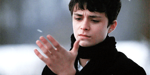 ojinglejangle:Gilbert Blythe + snow