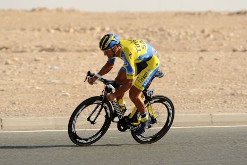 flanderscyclingguy:  Bennati during the time trail in Qatar (on his normal bike).