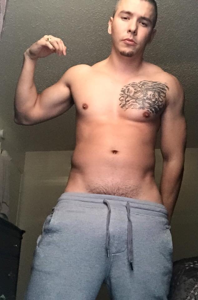 prettyboii527:  Does anybody have mart Eli nudes from copper tx? He’s handsome.