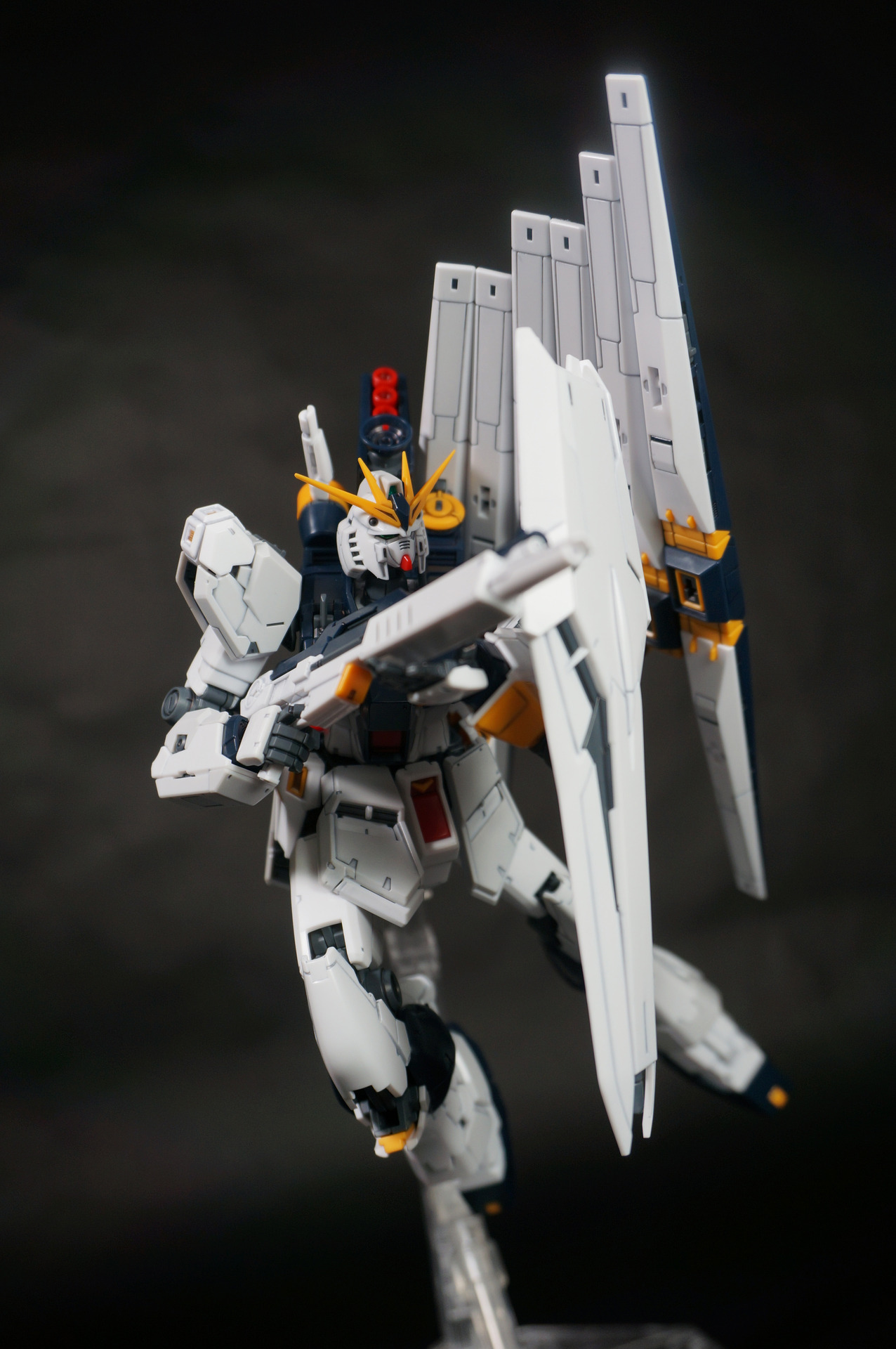 g-29astarothtrinity:  RX-93 Nu Gundam Londo Bell Unit (E.F.S.F.) Amuro Ray’s Custom