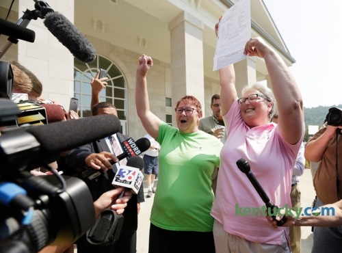gaywrites: As Kim Davis sits in a jail cell, same-sex couples are finally getting married in Rowan 