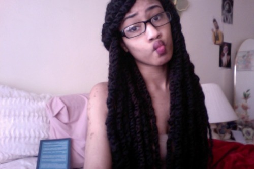 myqween:  glasses make me look so serious.ig - k.breanne