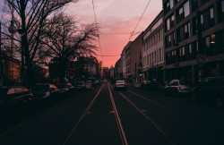 peninthewild:  lost in berlinthe city sun setting over me  