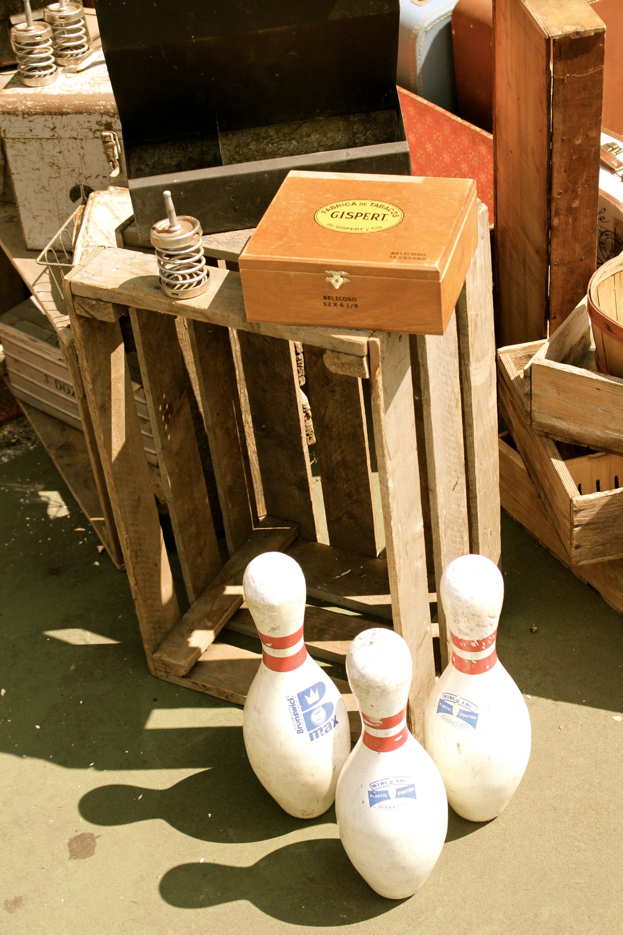 minteriorsblog:  Fort Greene Flea in Brooklyn on Saturday 