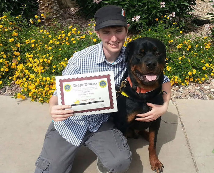 awesome-picz:    Dog Saves Owner With Asperger’s Syndrome From Violent Meltdown