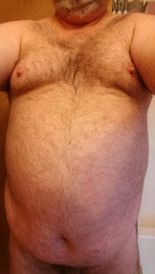 mahun:  wickedlywenchy:  Some pix of a dear BHM friend of mine. He’s a little shy so he wants these posted anonymously. Show him some love and maybe he will come out of his shell!!!  That is one sexy man  Beautiful!!