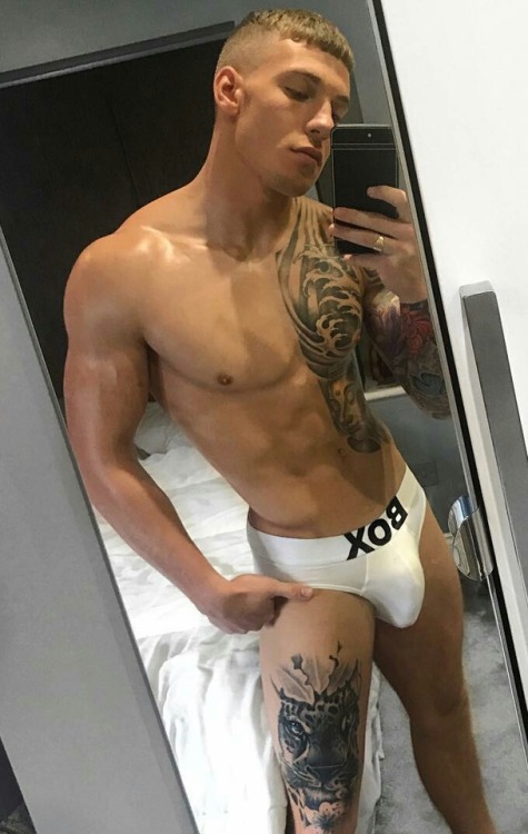 dominicanblackboy:  Sexy gorgeous hot tatted ass and big delicious dick Brandon Myers!