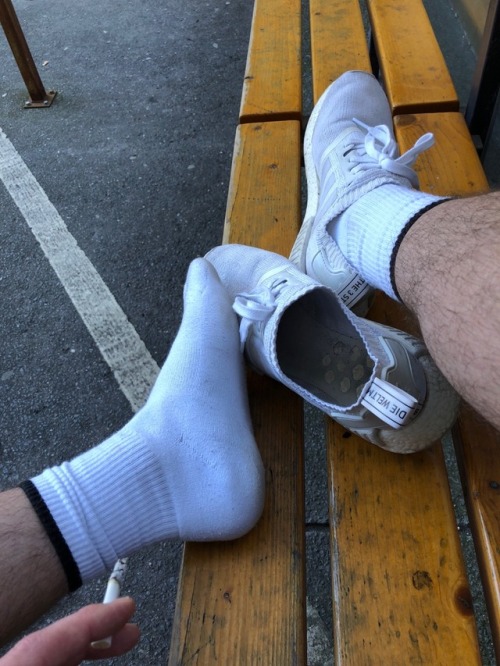 trainersnifferscally: Me in my week old sox n sweaty nmds