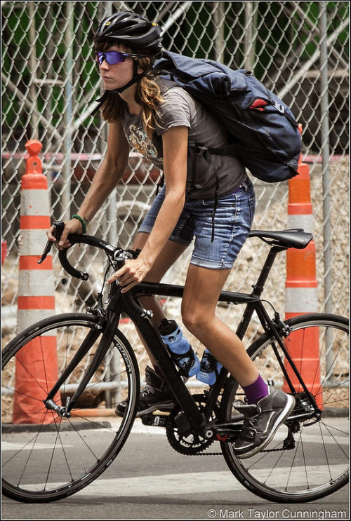 marktaylor-cunningham:  Austin Texas   bike messenger