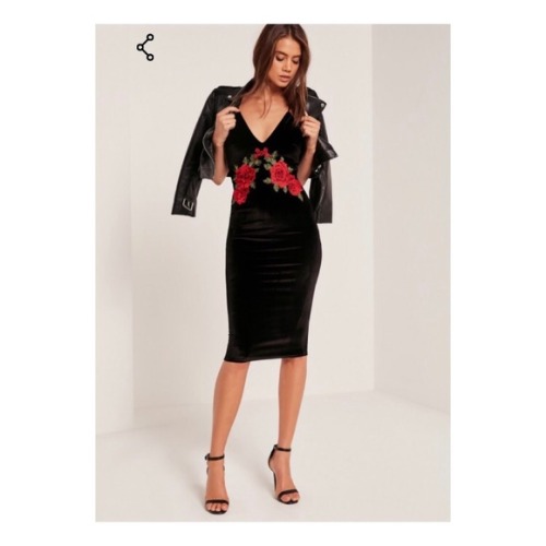 Black Velvet Midi Dress with Rose patches. Purchased from Missguided. Unfortunately the dress fits m