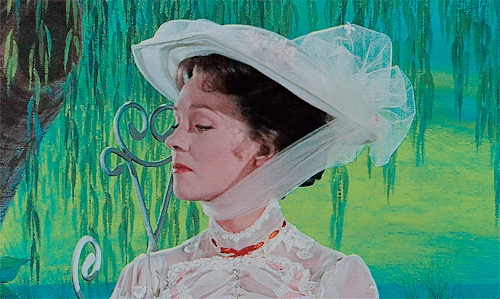 julie andrews forums Fan Forum - View Single Post - Julie Andrews | Narration #1: She's as  iconic as her voice!