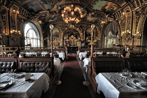 walzerjahrhundert:“Le Train Bleu” (formerly: Buffet de la gare de Lyon) is a restaurant located in t