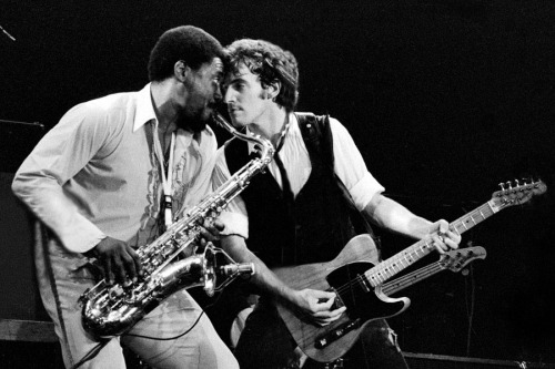 brucespringsteen: Bruce Springsteen &amp; Clarence Clemons by Dave Suarez, 1977