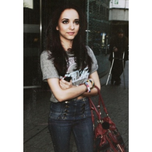 Jade Thirlwall icons I made these icons so credit to @xplutoniall please.