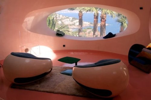 b22-design:  Pierre Cardin - Le Palais Bulles designed by architect Antti Lovag in 1970 