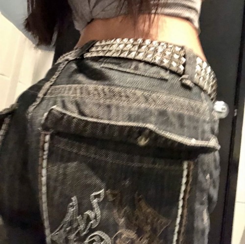 .()/