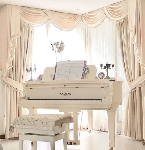 nature-and-culture:White Piano by natureandculture1