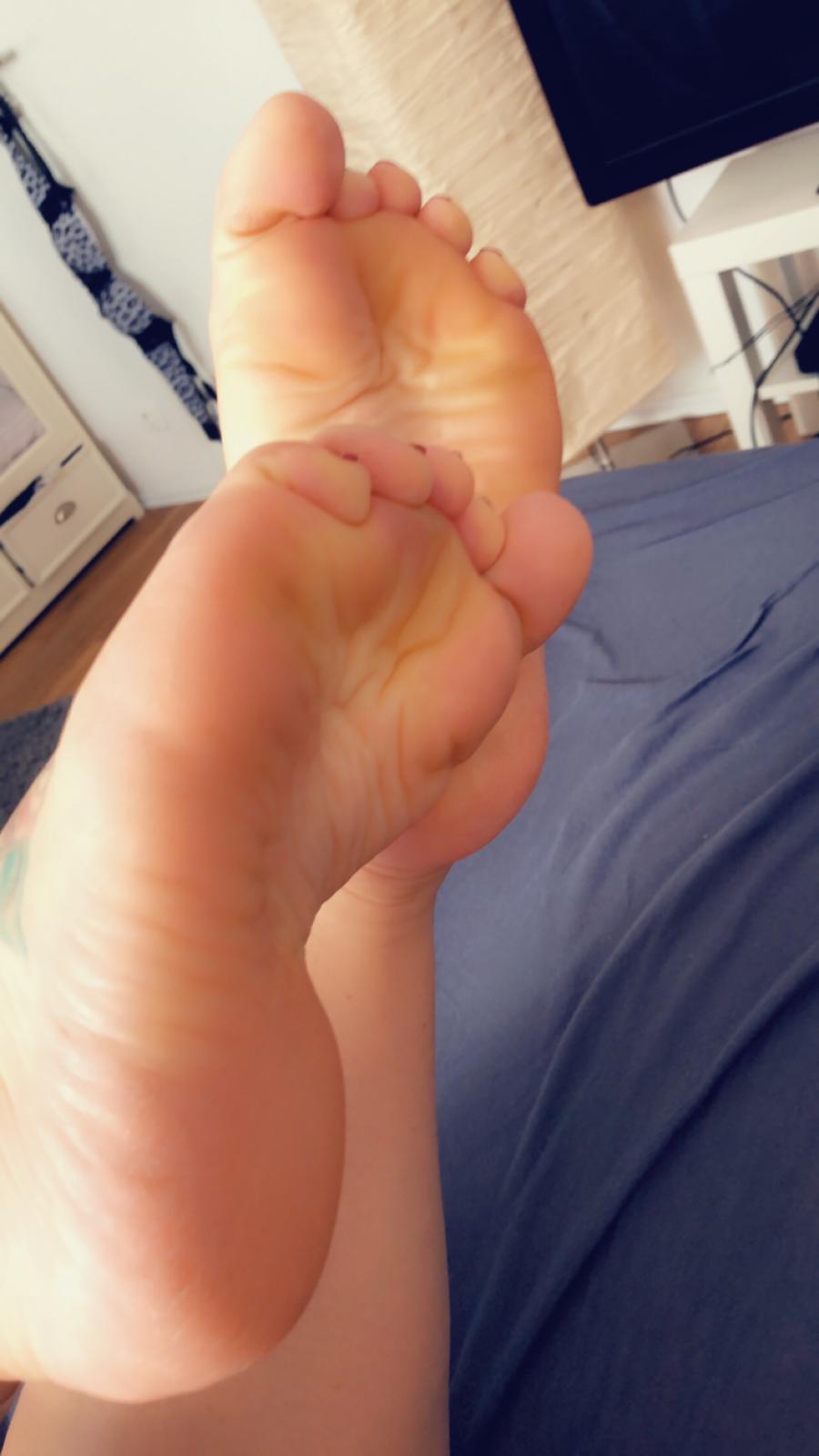 theartofsoles:missperfectfeet94:Good Morning Guys, who wants to lick them?Have Twitter now Guys, look there Name Jamesrodriguez6651Some smelly soles for you 