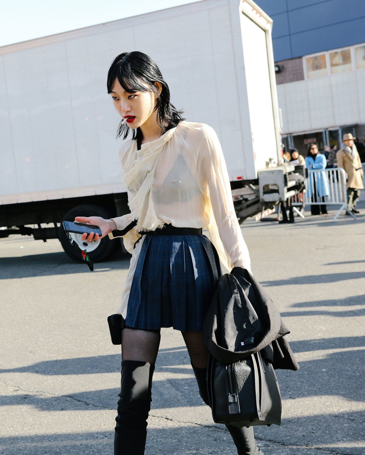 Black-is-no-colour — Milan Fashion Week, Street Style; model Sora Choi