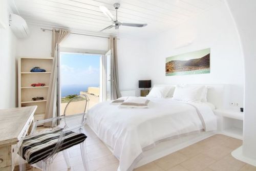 Mykonos’ Chic Villa Florentine Is Perfect for Soaking in That Laidback Greek Island LifeLocated in t