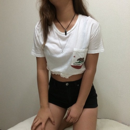 lipstick-lesbian:  ♀♡♀