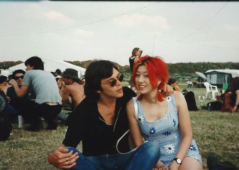 ffruzsiinthebox:
“ Miki Berenyi (Lush) and Mark Gardener (Ride) at Phoenix Festival in 1996
”