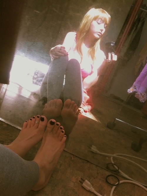 fma24d:  FOLLOW MY BLOG :)