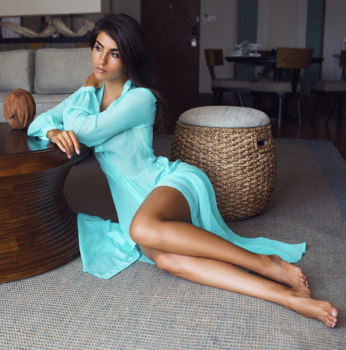 mx-pretty-feet-and-toes: