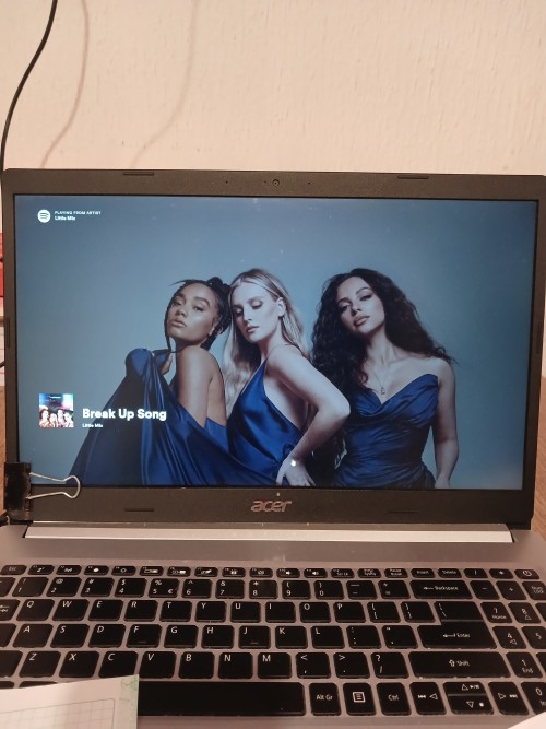 Dato 8: Amo Little Mix.