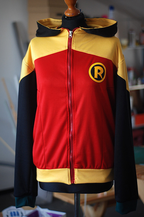 thelittlestbat:   my hoodies - damian wayne  a little suprise waiting for you at