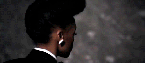 thunderbend:“Being a queer black woman in America,” she says, taking a breath as she comes out, “som