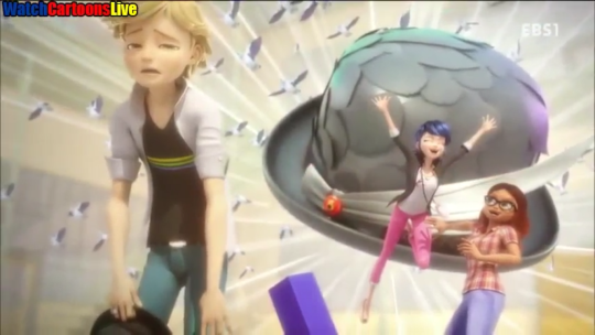 lydiacatfish:  someone who hasn’t seen miraculous ladybug explain what’s happening in this screencap