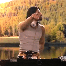 jim-holden:Joe Manganiello in How I Met Your Mother