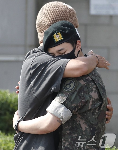 Hey Yall Pls Dont Talk To Me For The Next 365 Days Until Vmin Are Officially Reunited Again.