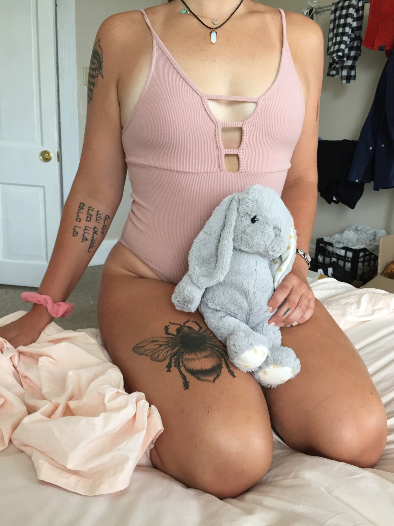 soakingwetkitten:  me n bunny showing off my one piece  please don’t remove this