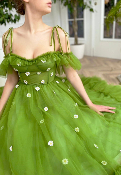 Teuta Matoshi ‘Daisies Skies’ &amp; ‘Dream Daisy’ Haute Couture Gowns