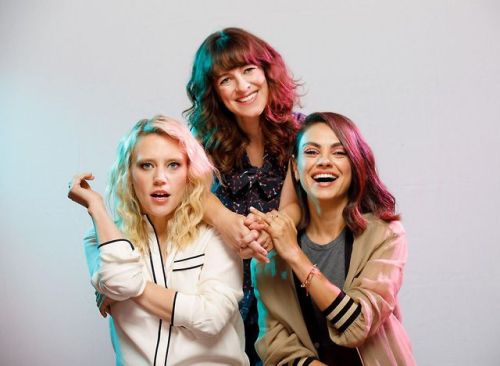 fuckyeahwomenfilmdirectors: Kate McKinnon, Susanna Fogel, and Mila Kunis.