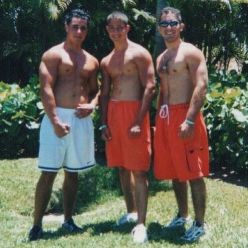 Throwback 2002 with @salserolo @kostaspyro #aesthetics #abs #bikini #bodybuilder #bodybuilding #beas