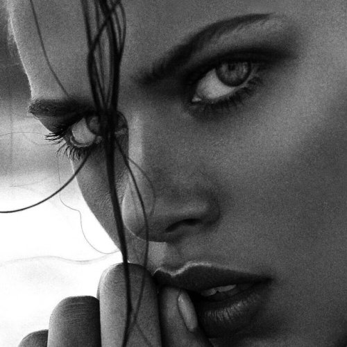 picsforkatherine: Georgia Fowler photographed by Josephine Clough