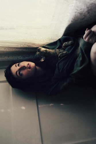 paranoid:  vintage blog♡