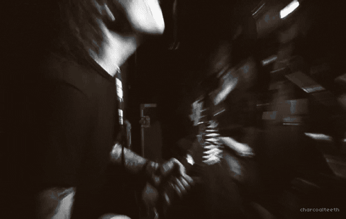 25cellophane31:  5’6 maniac guitarist 