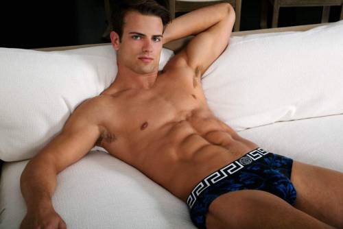 dannyboi2:  PnV Network | Exclusive Interview with Alex Sewall   follow all, if you please @: