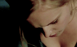 raevnreye:based on this fic by thesummerofrain LOVE YOURSELF AND READ ITclexa au: Clarke is a volunt