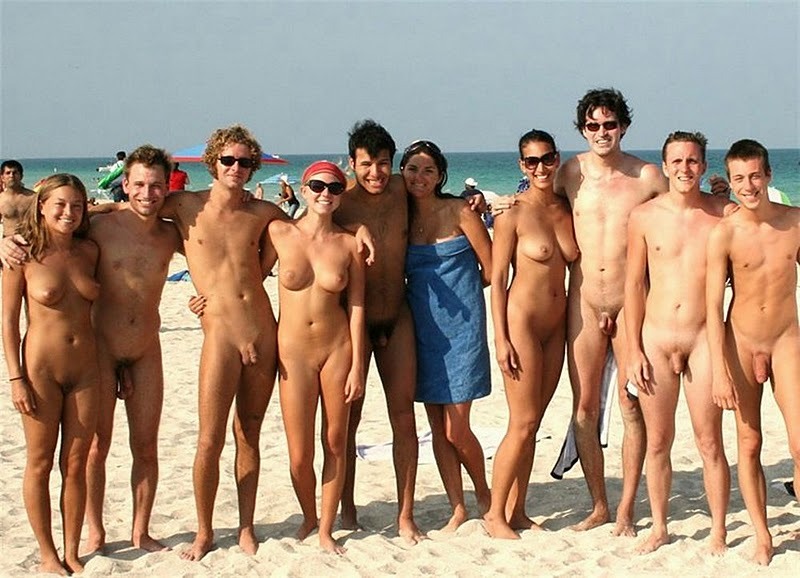 the-daily-nudist:  More nudist pictures!  More nudist videos!