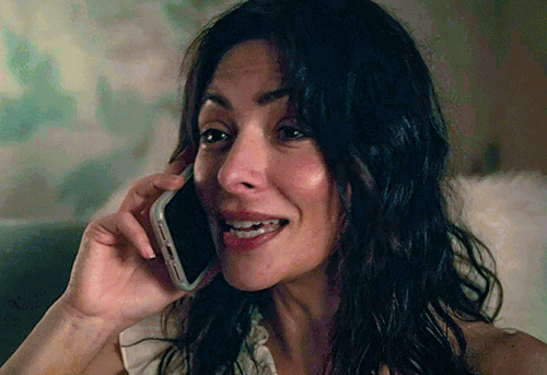 i-am-roadrunner: Sarah Shahi as Billie Connelly in Sex/Life - S01E02E01