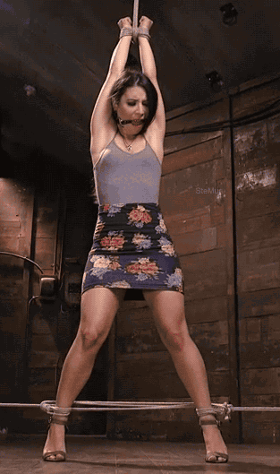 gettiedandenjoy:  More BDSM Amateur Pics      (via TumbleOn)
