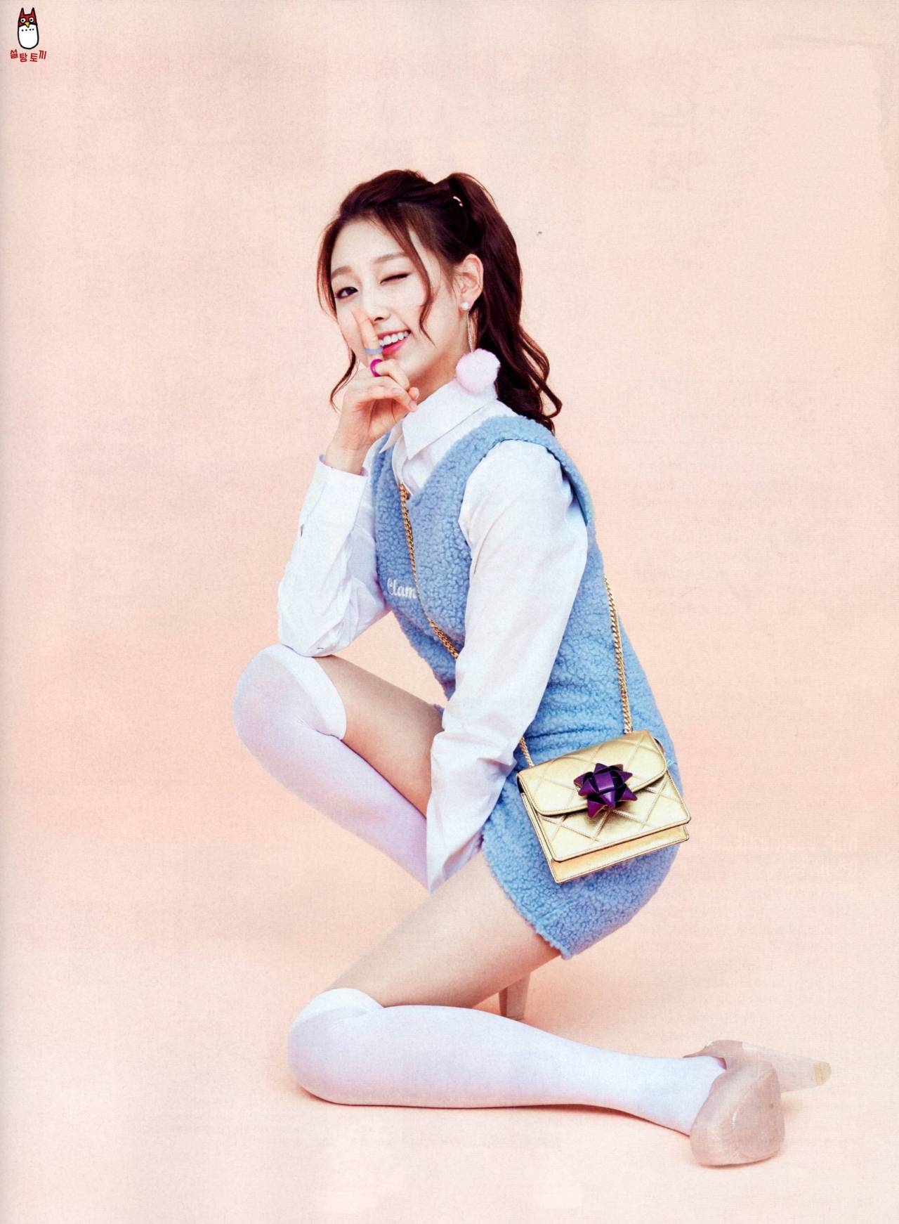 fylovelyz8:  Lovelyz for Ceci Magazine February EditionScanned by _030919121409Click