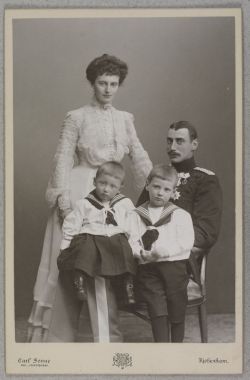 royalmotherhood: Crown Princess Alexandrine of Denmark, née Duchess of Mecklenburg-Schwerin, with her husband, Christian, and their two sons: Frederick and Knud. 