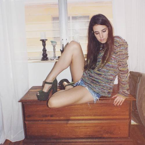 glitter [and] grunge.