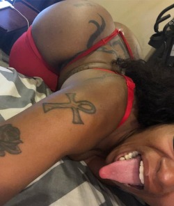 thequeencherokeedass:  I miss my tongue 👅 ring 😱!! Chatstar.com/Cherokeedass